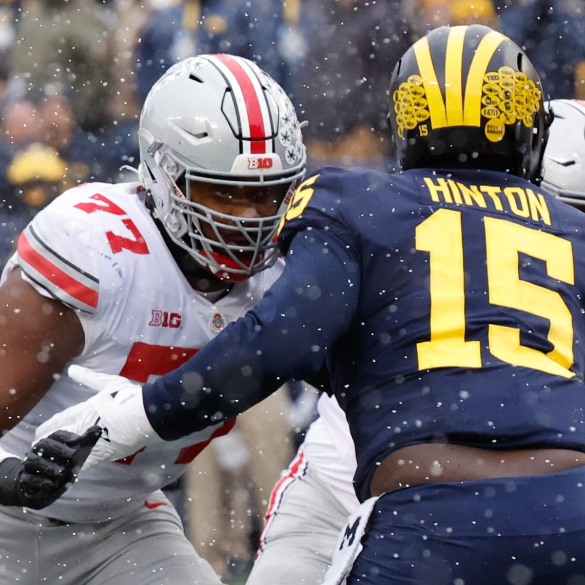 Bears rookie LT Braxton Jones looking to be a cornerstone