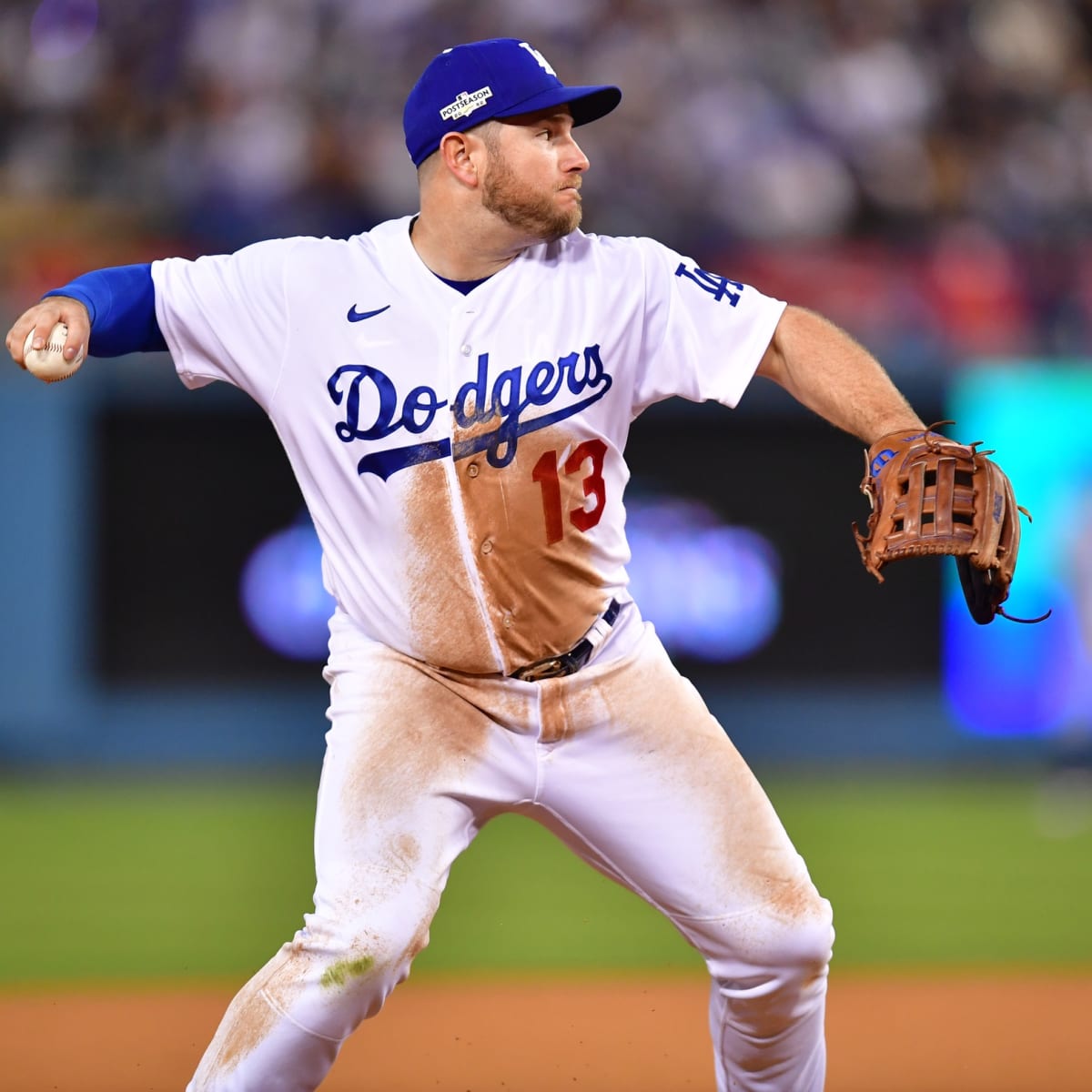 Dodgers notes: Freddie Freeman debut, Chris Taylor starts at 2B