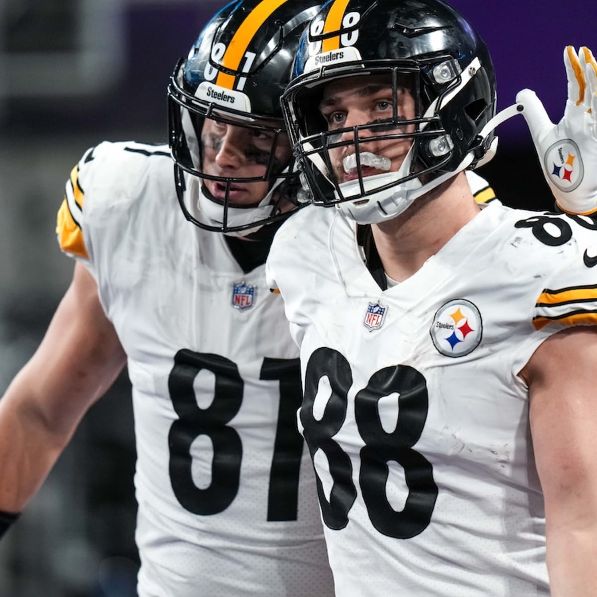 Pat Freiermuth already turning into a reliable weapon in Steelers' offense