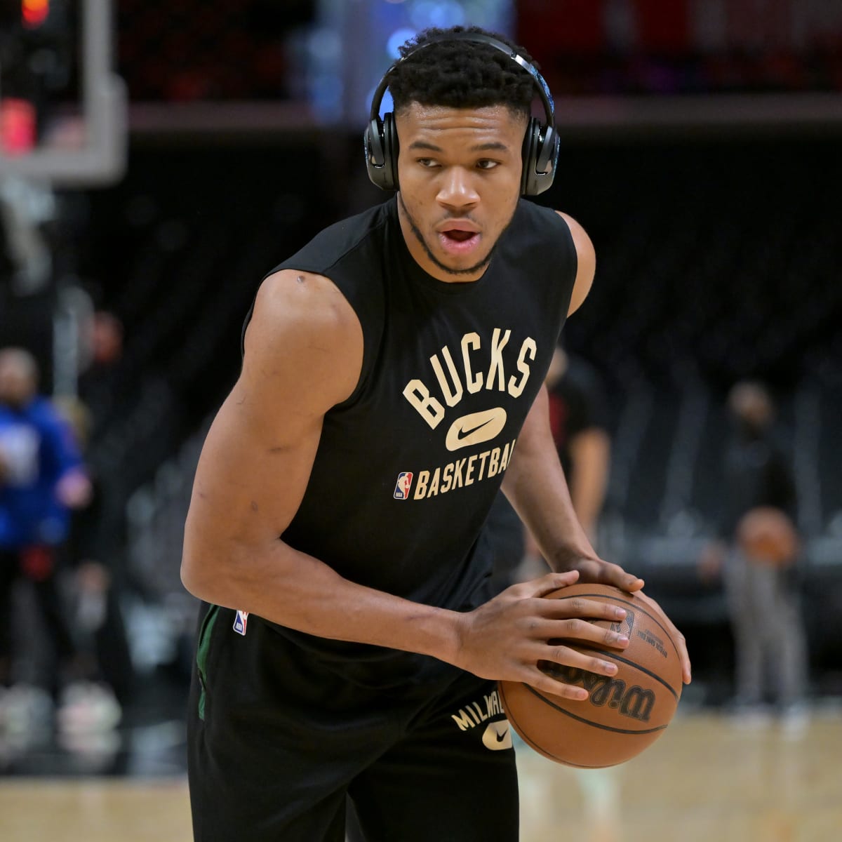 Report: Bucks' Giannis Antetokounmpo Had 'Cleanup' Knee Surgery; World Cup  Status TBD, News, Scores, Highlights, Stats, and Rumors