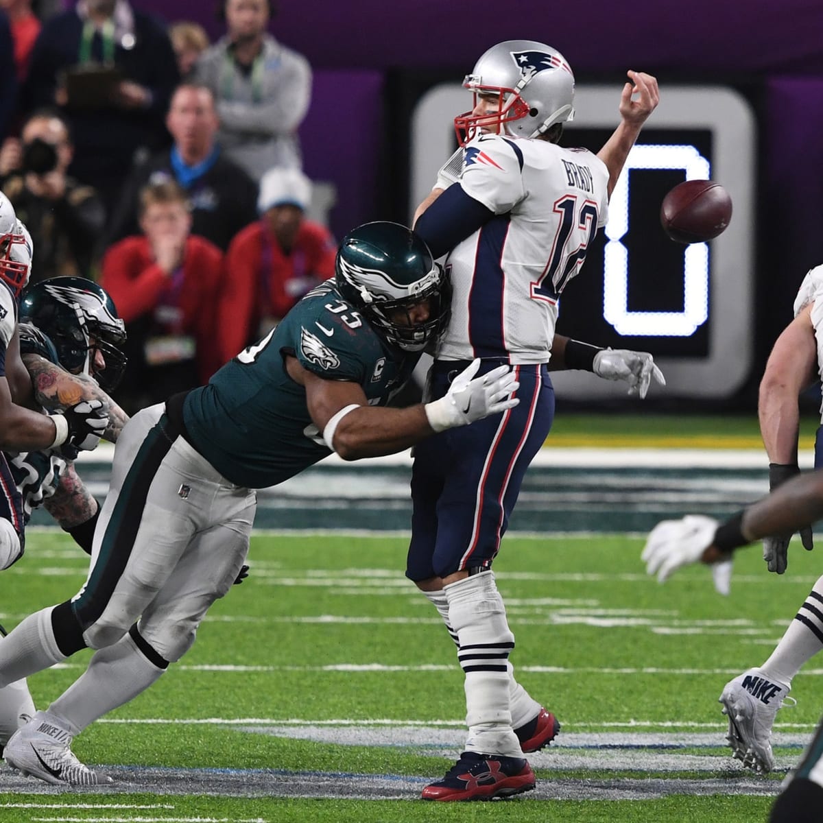 Eagles hang on to defeat Patriots on day New England honors Tom