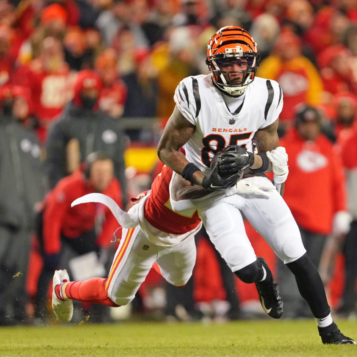 Panthers Trade For Bengals' Tee Higgins In Bold Proposal