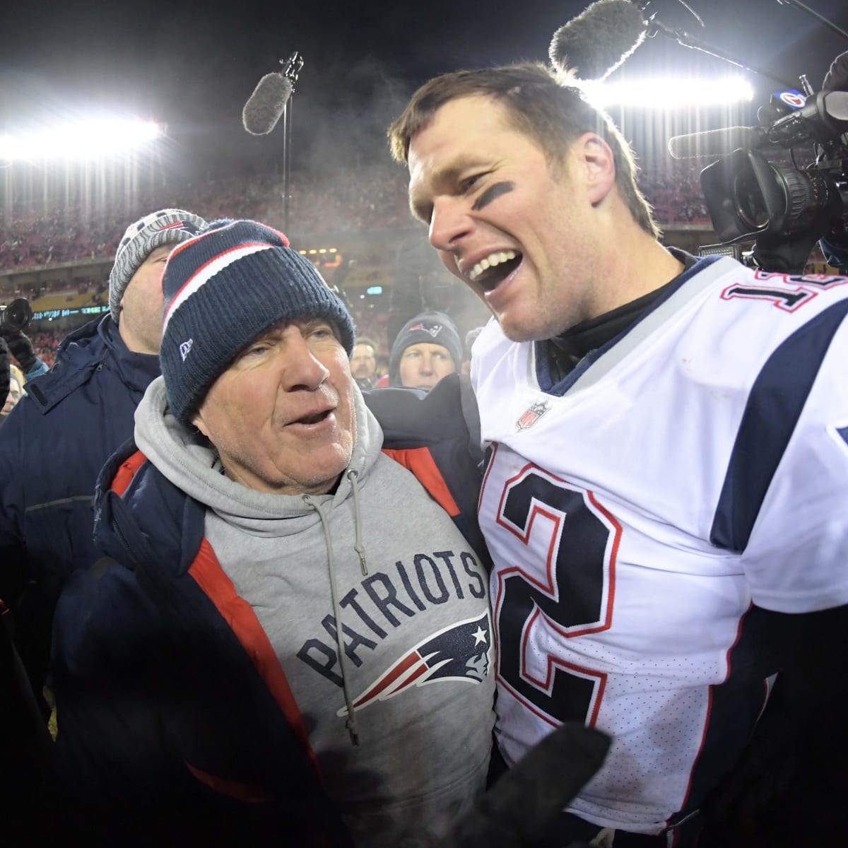 Tom Brady Ends Retirement; Will Return to Play for Bucs in 2022 - Sports  Illustrated New England Patriots News, Analysis and More