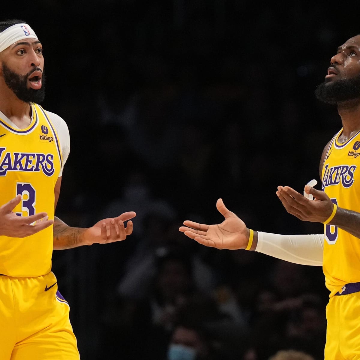 LeBron James Says 'Duh' When Asked If Kyrie Irving Can Help Lakers