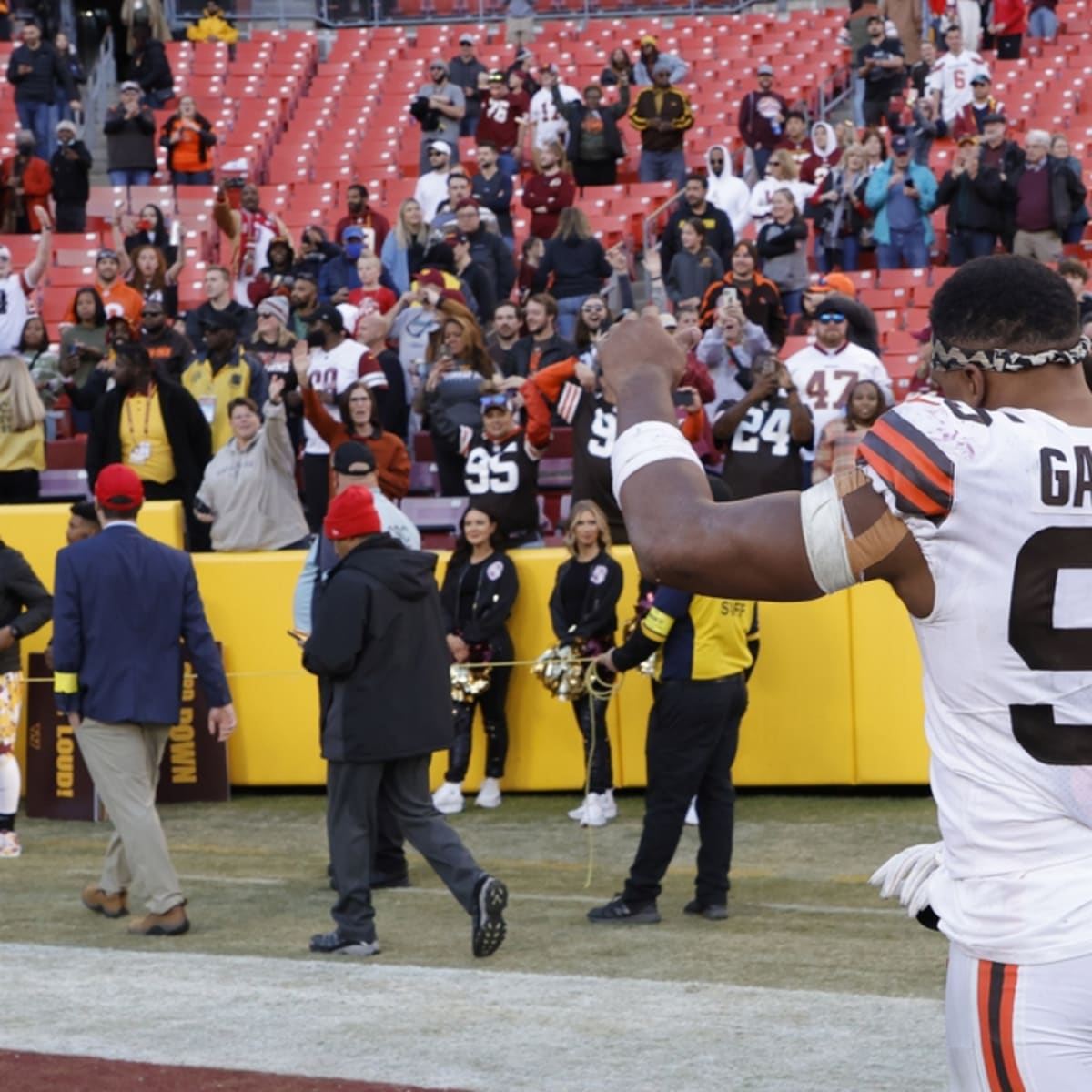 Browns DE Myles Garrett Gives Update Following Injury at Pro Bowl Games -  Sports Illustrated Cleveland Browns News, Analysis and More