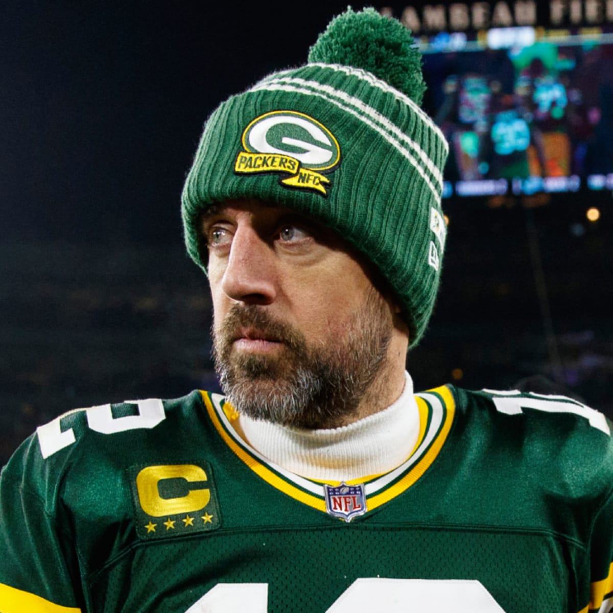 Packers QB Aaron Rodgers to go on four-day 'darkness retreat' to  contemplate future