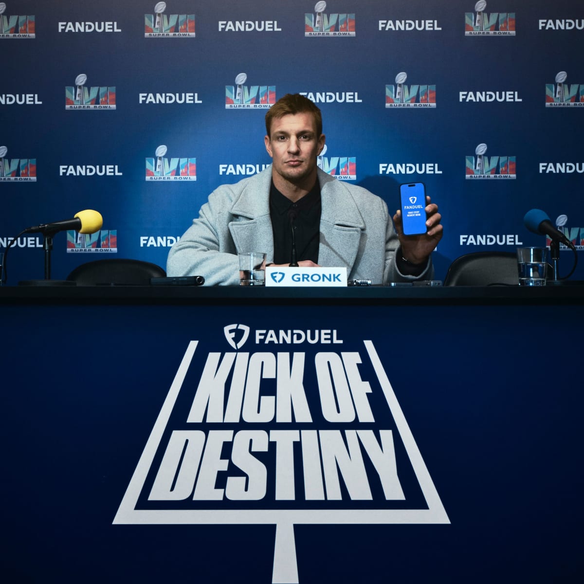 Media Grills Rob Gronkowski on FanDuel Super Bowl Kick