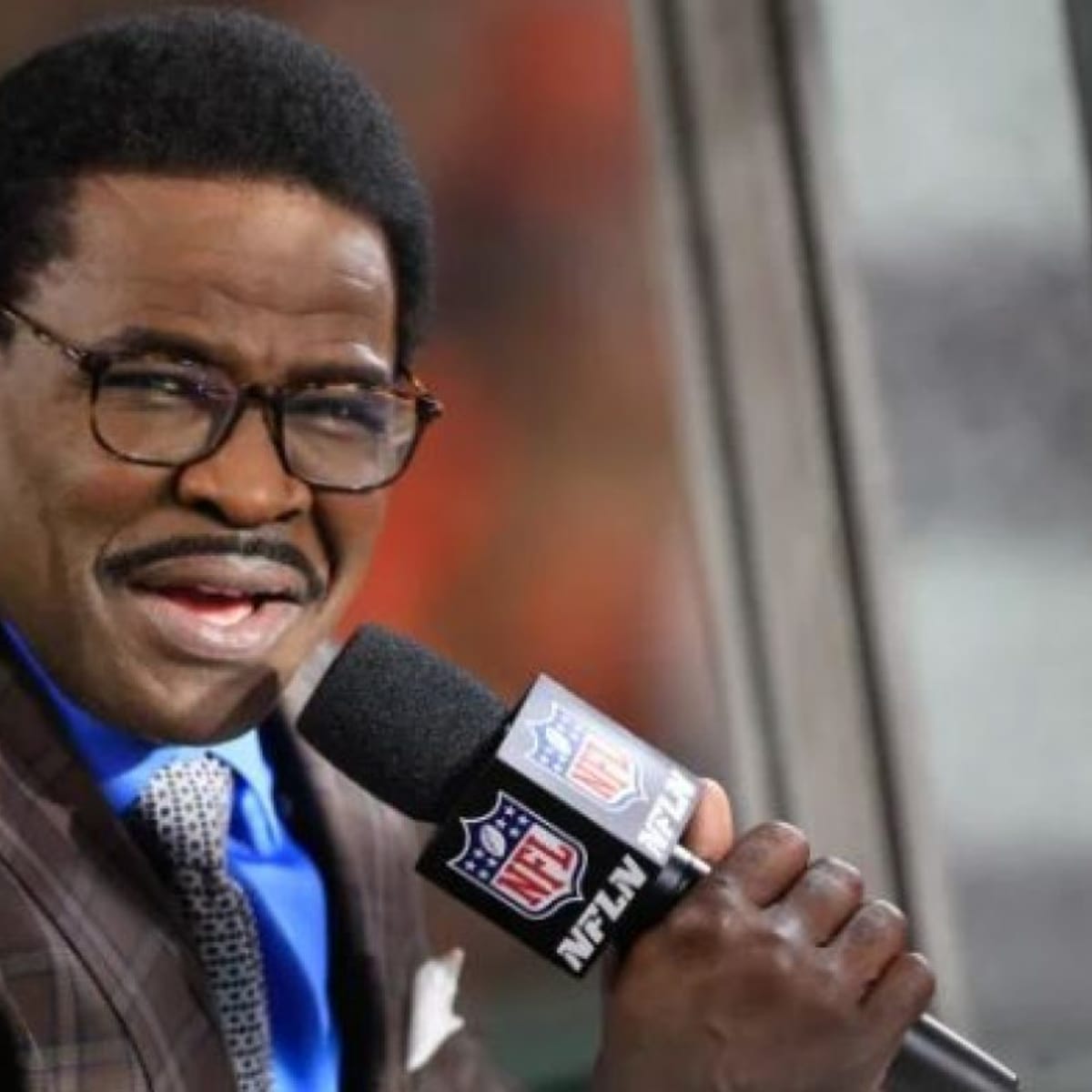 Michael Irvin Dropped His Pants and Mooned the Head of the NFLPA During a  Financial Disagreement