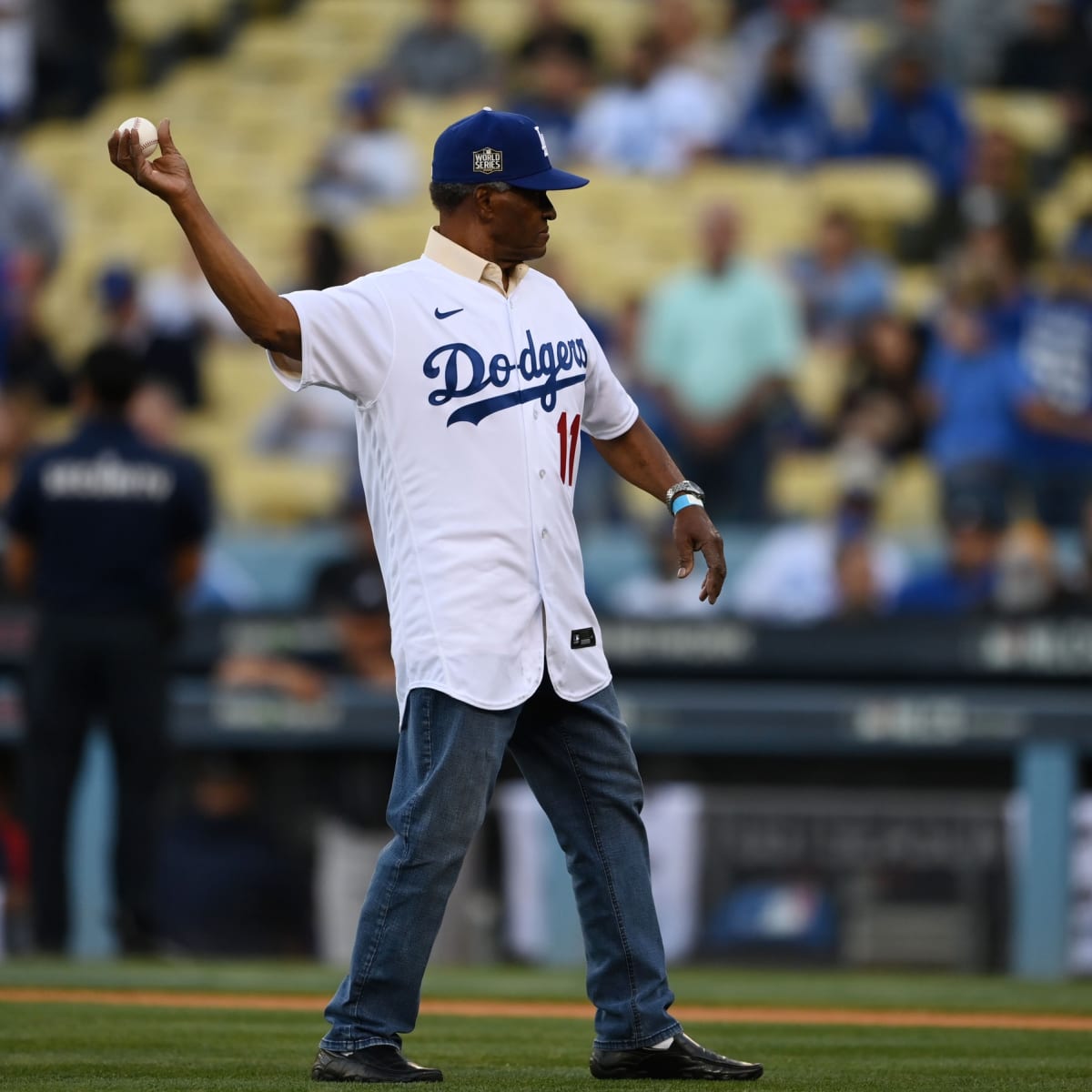 Manny Mota to be inducted into Legends of Dodger Baseball