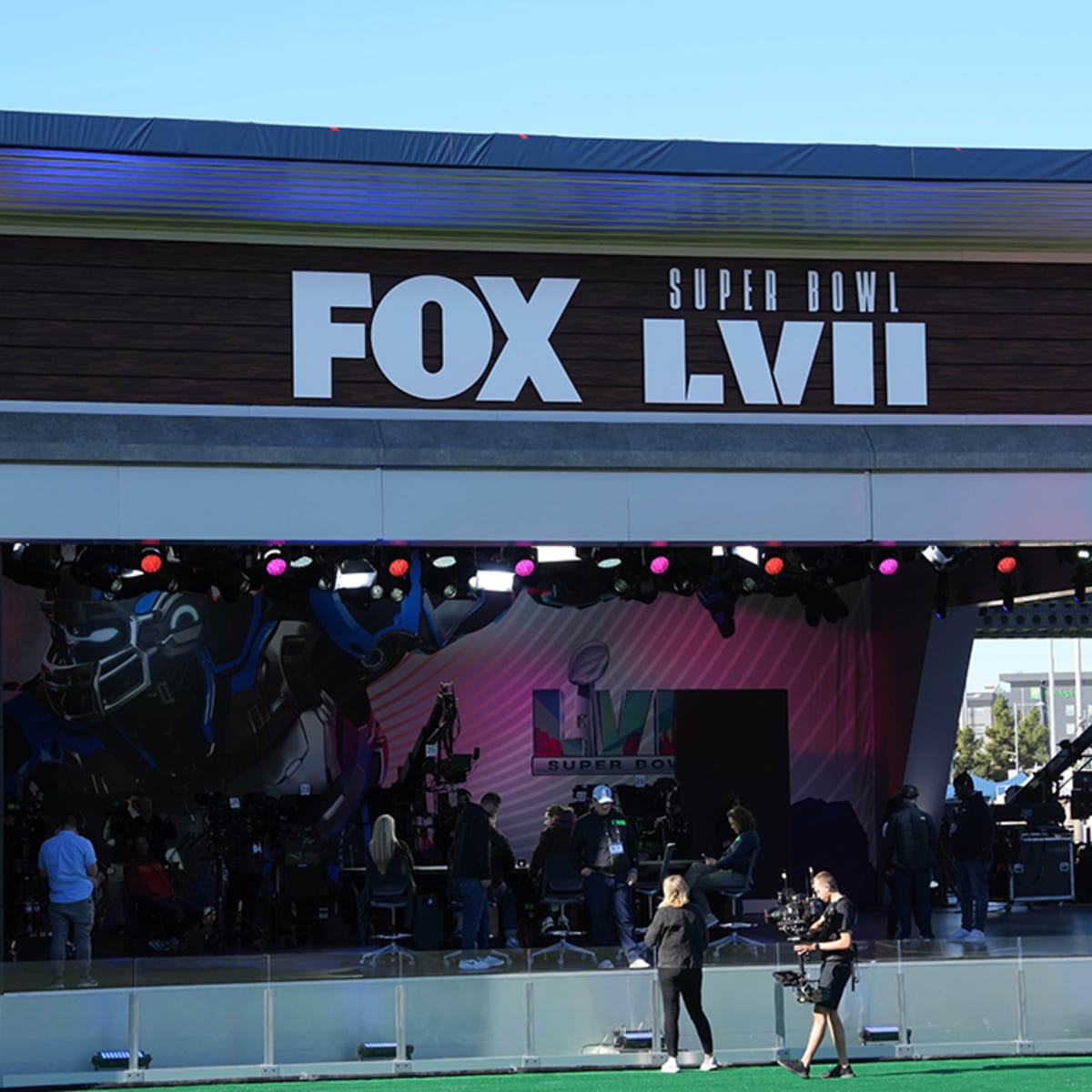 Fox unveils new scorebug, graphics for Super Bowl LVII