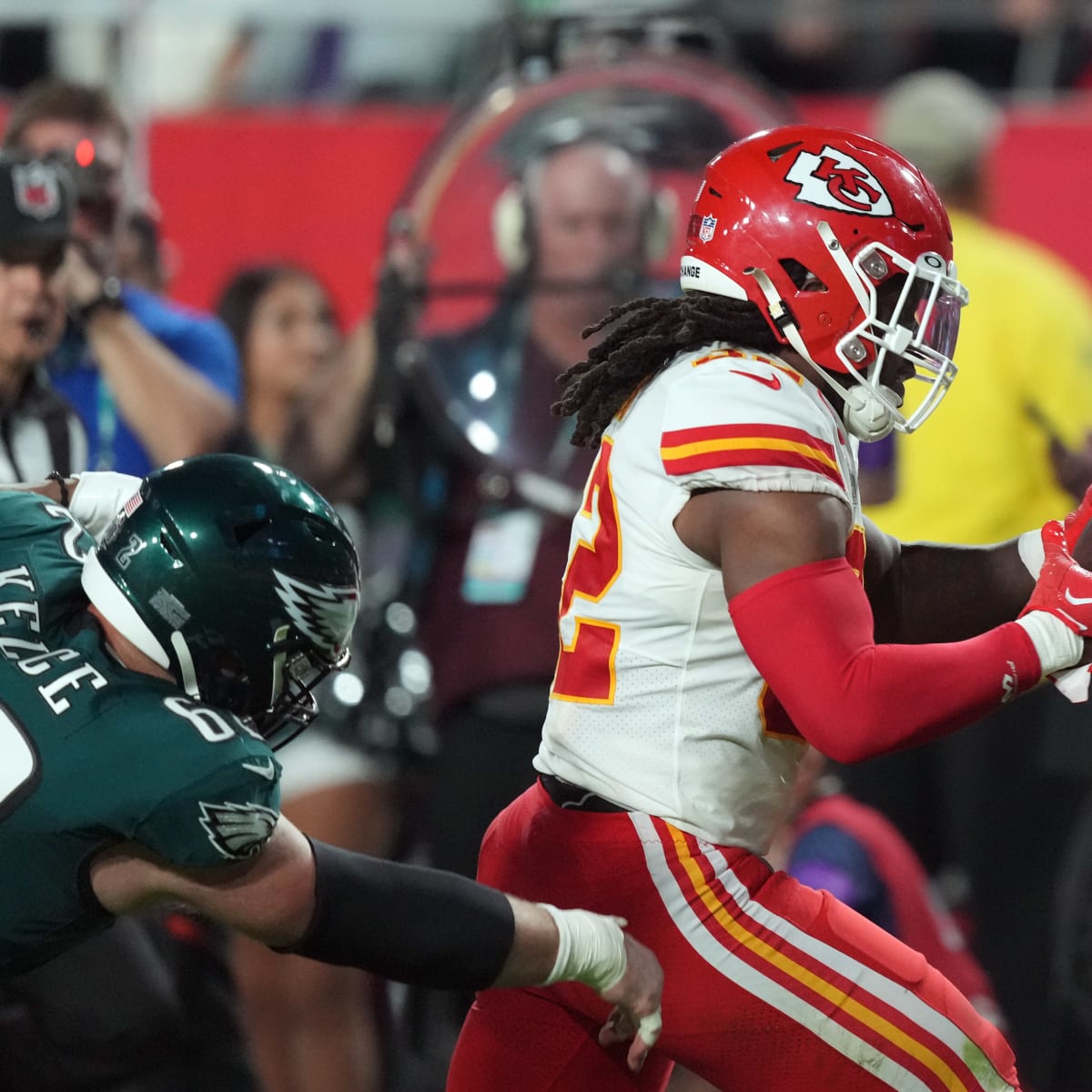 Kansas City Chiefs linebacker Nick Bolton (32) runs during an NFL football  game against the Los Angeles Chargers, Sunday, Nov. 20, 2022, in Inglewood,  Calif. (AP Photo/Kyusung Gong Stock Photo - Alamy