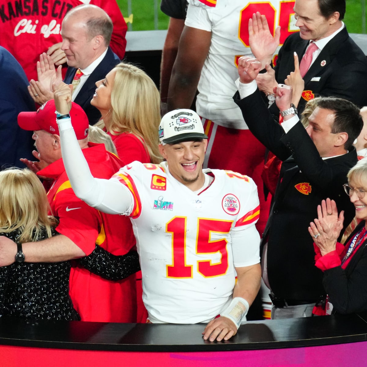 Kansas City Chiefs Super Bowl LVII Championship Ring Revealed - Sports  Illustrated Kansas City Chiefs News, Analysis and More