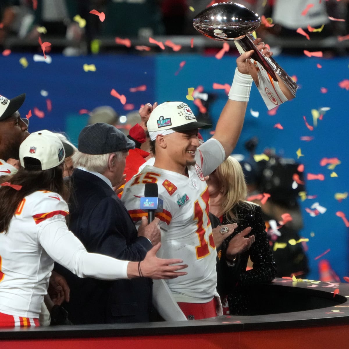 Chiefs' Mahomes sets up Super Bowl showdown with Brady after win over Bills, NFL