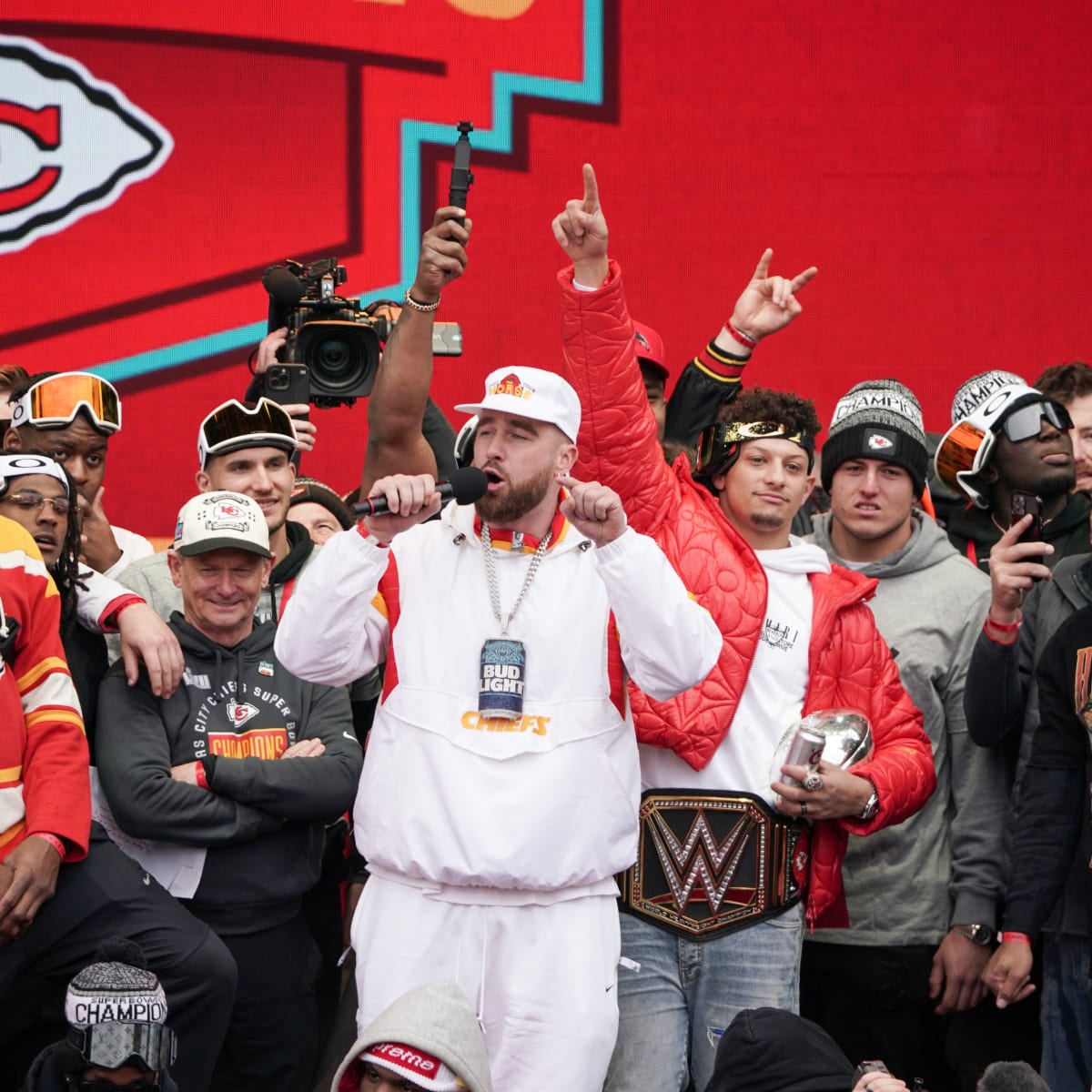 The Unnecessary Grossness of the Sports Jersey Ad - Sports Illustrated  Kansas City Chiefs News, Analysis and More