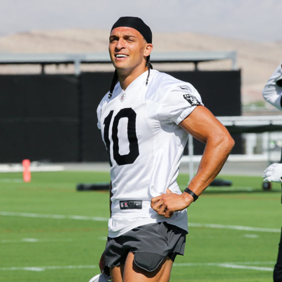 Houston Texans An 'Ideal Landing Spot' For Free Agent WR Mack Hollins? -  Sports Illustrated Houston Texans News, Analysis and More