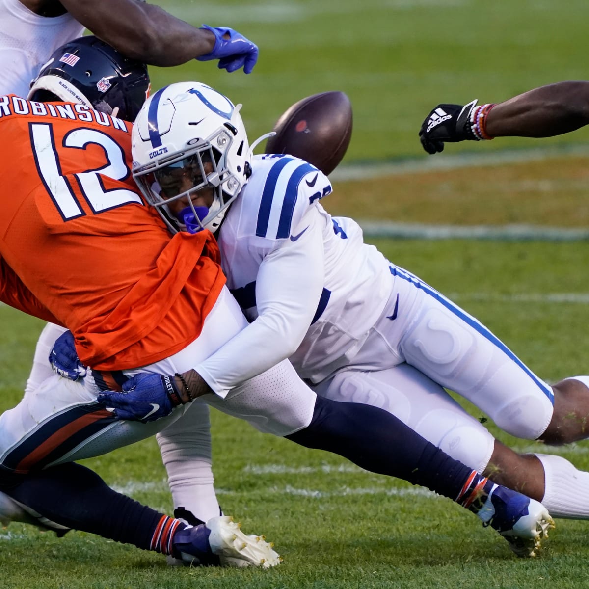 Colts linebacker Bobby Okereke continues to make a splash for Indy defense  - The Athletic