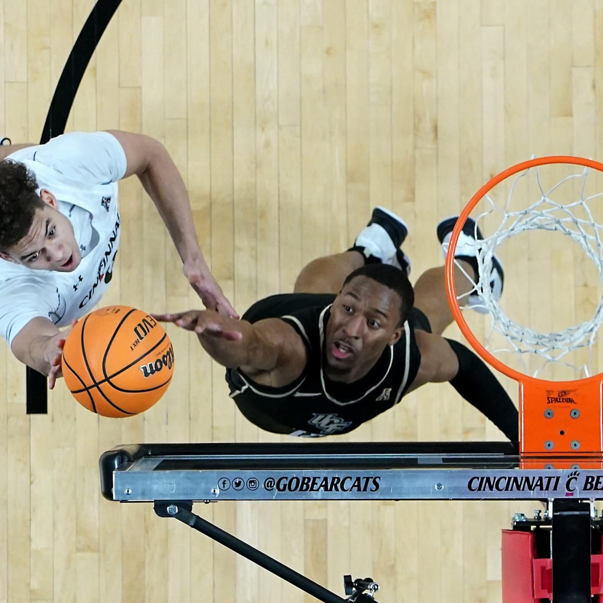 Cincinnati Basketball: Bearcats land junior college point guard