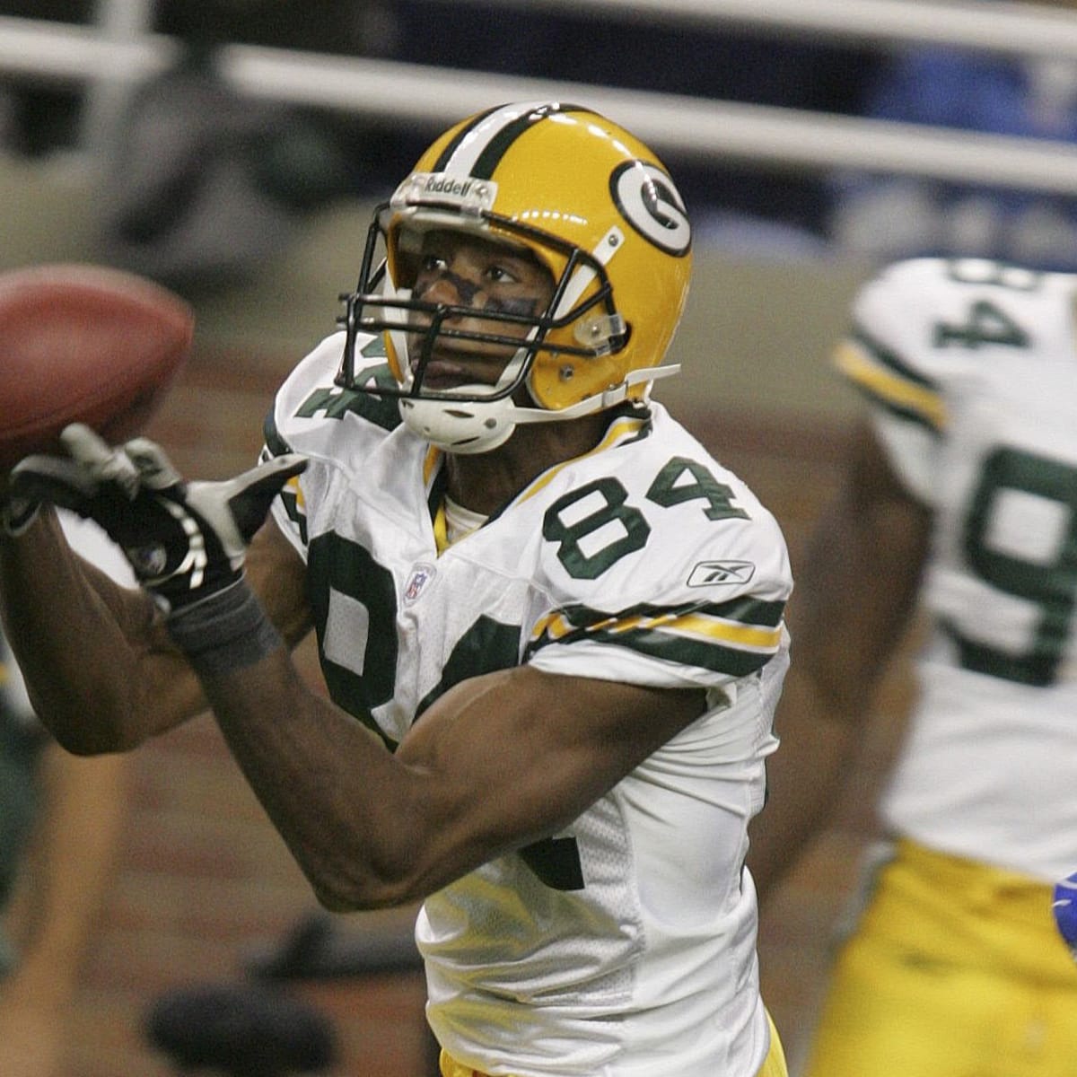 Packers release receiver Koren Robinson 