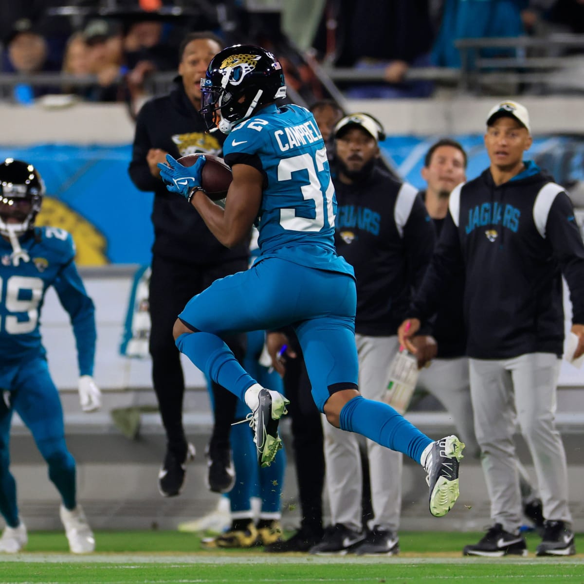 Jacksonville Jaguars cornerback Tyson Campbell (32) runs during an