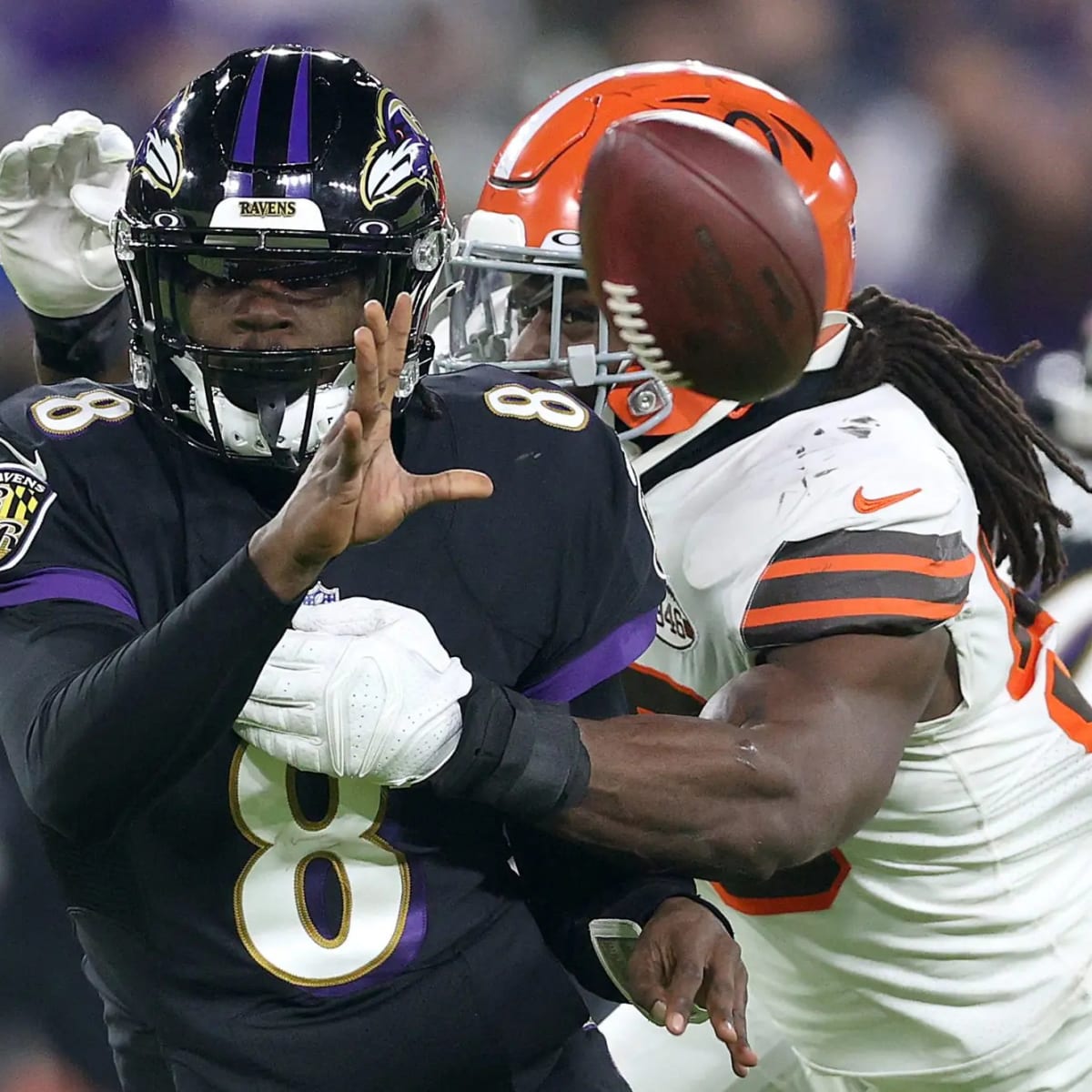 Lamar Jackson Has A Clear Offseason Plan  Get Better in Every Facet -  Sports Illustrated Baltimore Ravens News, Analysis and More