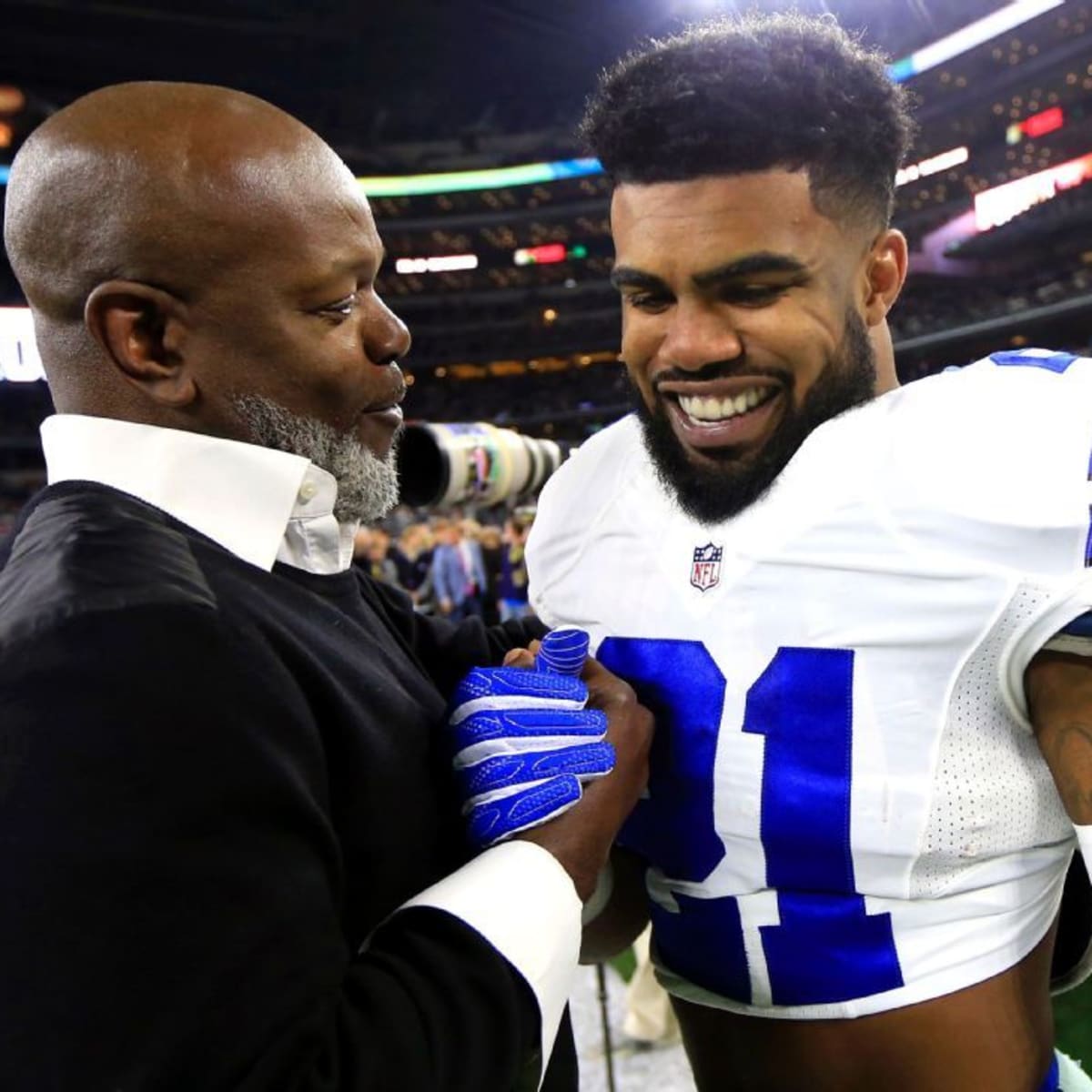 Ezekiel Elliott Breaks Tony Dorsett's 43-Year-Old Dallas Cowboys