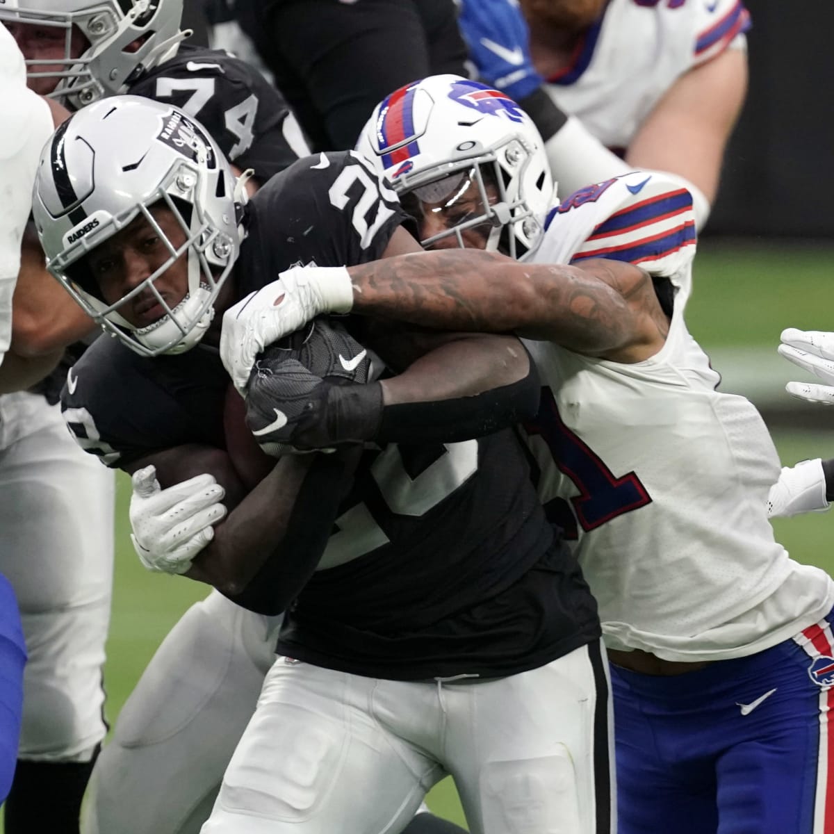 Raiders' Josh Jacobs delivers huge hit on would-be Falcons tackler but is  penalized