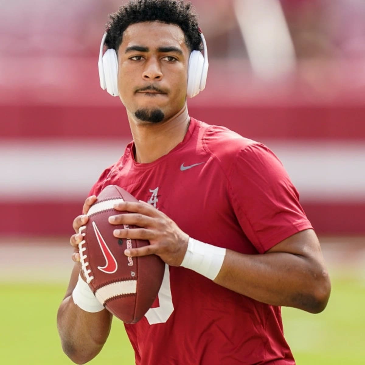 How Does Alabama Crimson Tide QB Bryce Young Fit With Houston Texans? -  Sports Illustrated Houston Texans News, Analysis and More