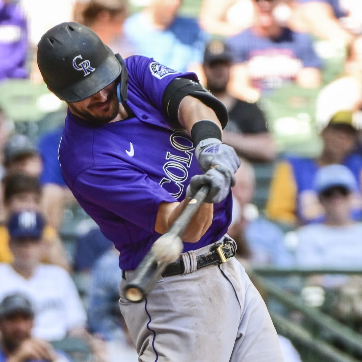 First look at Kris Bryant in the purple - Colorado Rockies