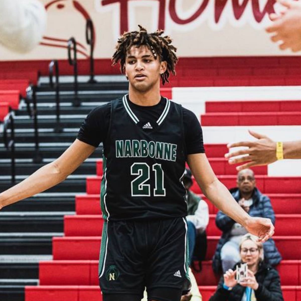 Devin Williams Earns UCLA Men's Basketball Offer, Sets Cutdown Date -  Sports Illustrated UCLA Bruins News, Analysis and More