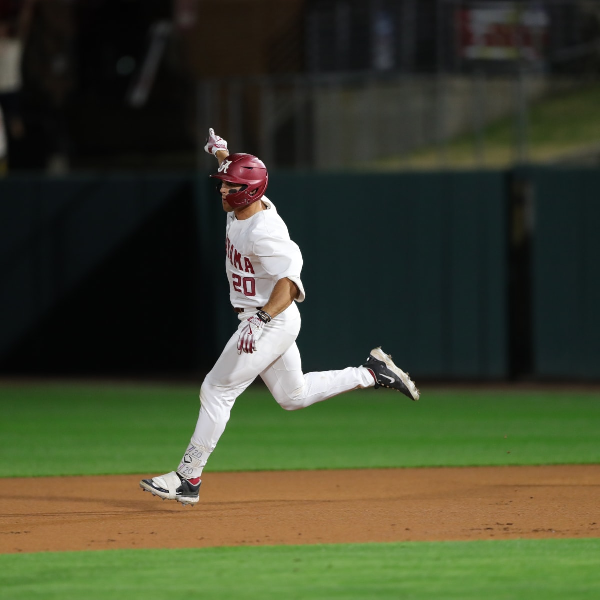 From 'The Swamp' to 'The Joe': Mac Guscette's Road to Alabama Baseball -  Sports Illustrated Alabama Crimson Tide News, Analysis and More