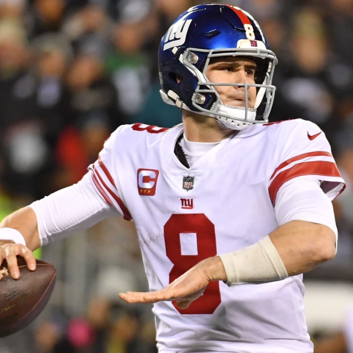 Giants plan to franchise tag QB Daniel Jones if no long-term deal