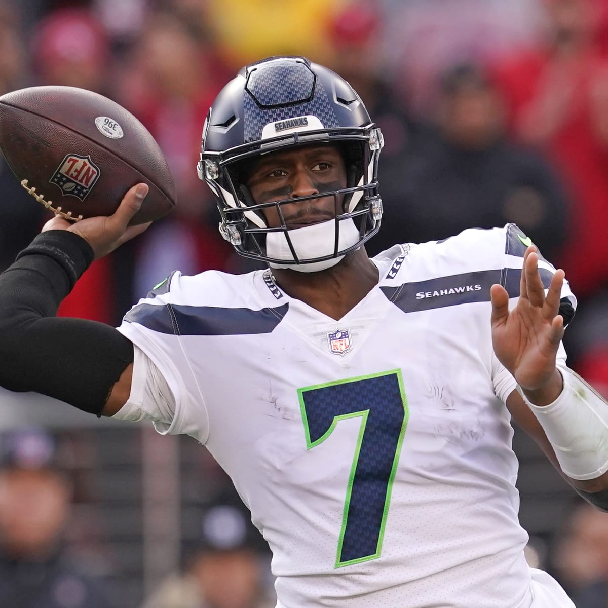 Seahawks announce new deal with quarterback Geno Smith