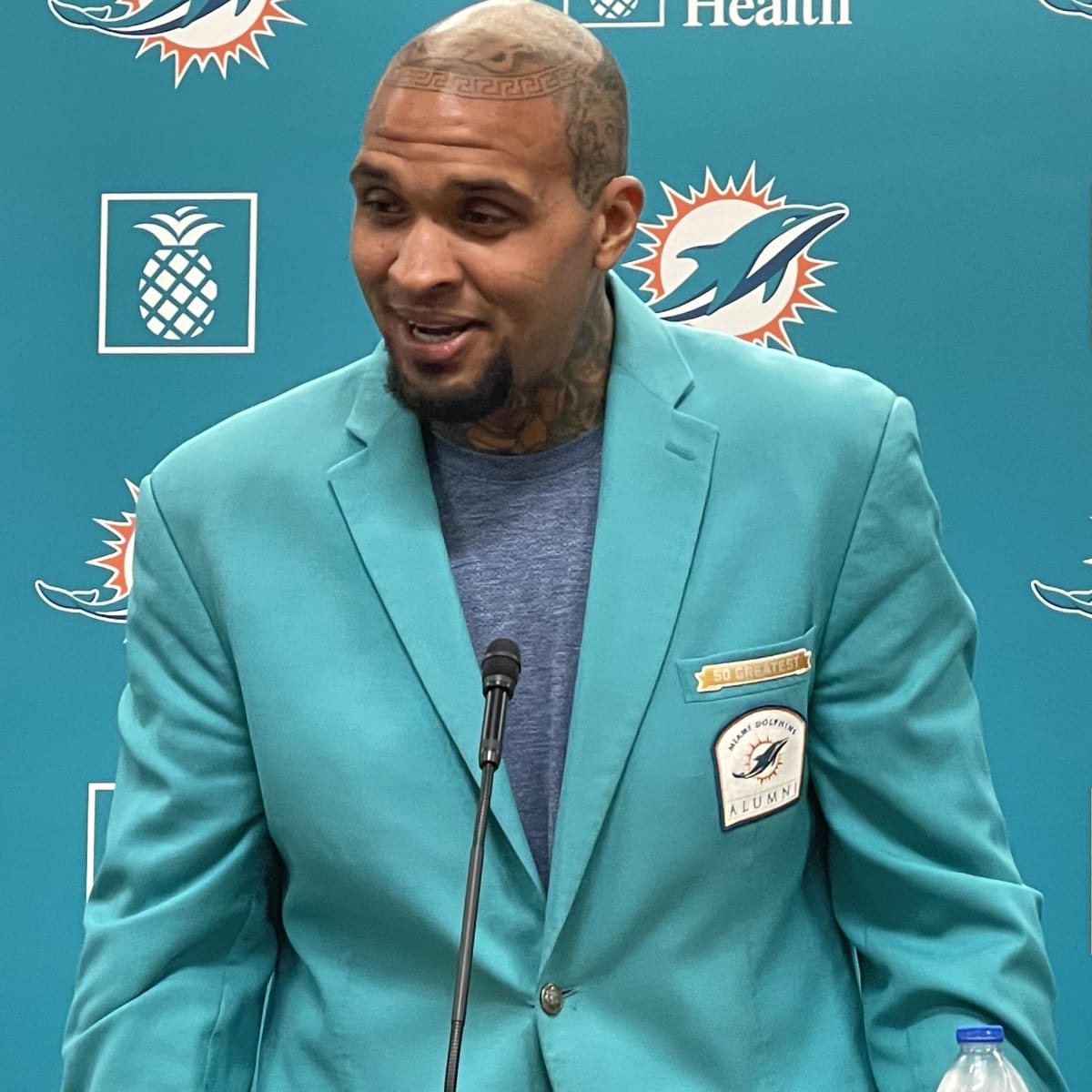 Ex-Dolphin Mike Pouncey: 'I'm excited to be on a football team that has a  chance' – Orlando Sentinel