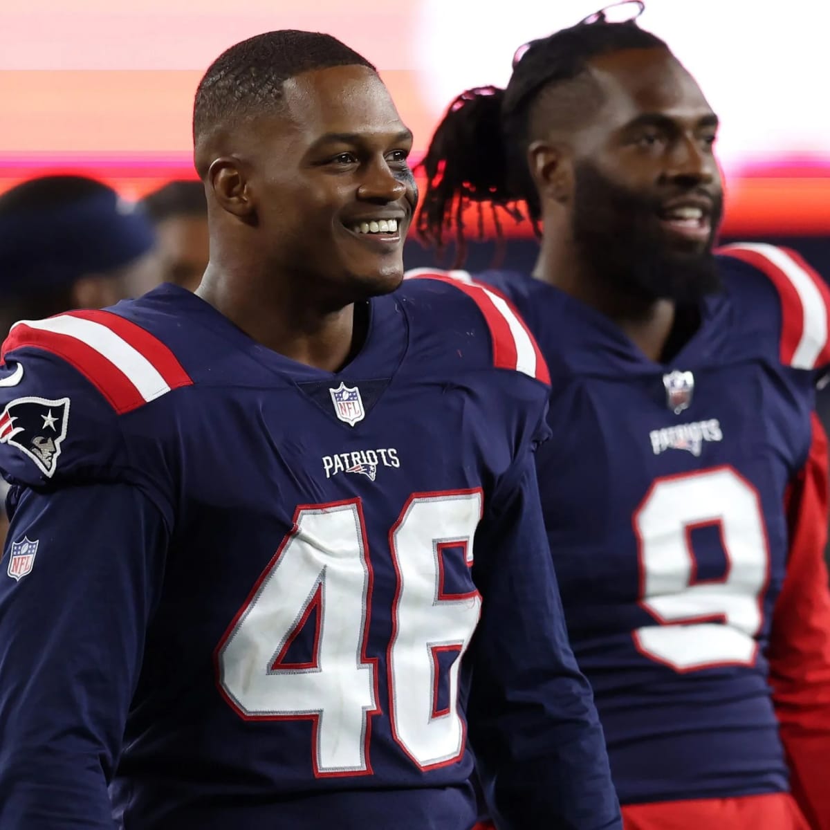 New England Patriots Re-Sign Reserve Linebacker Raekown McMillan - Sports  Illustrated New England Patriots News, Analysis and More