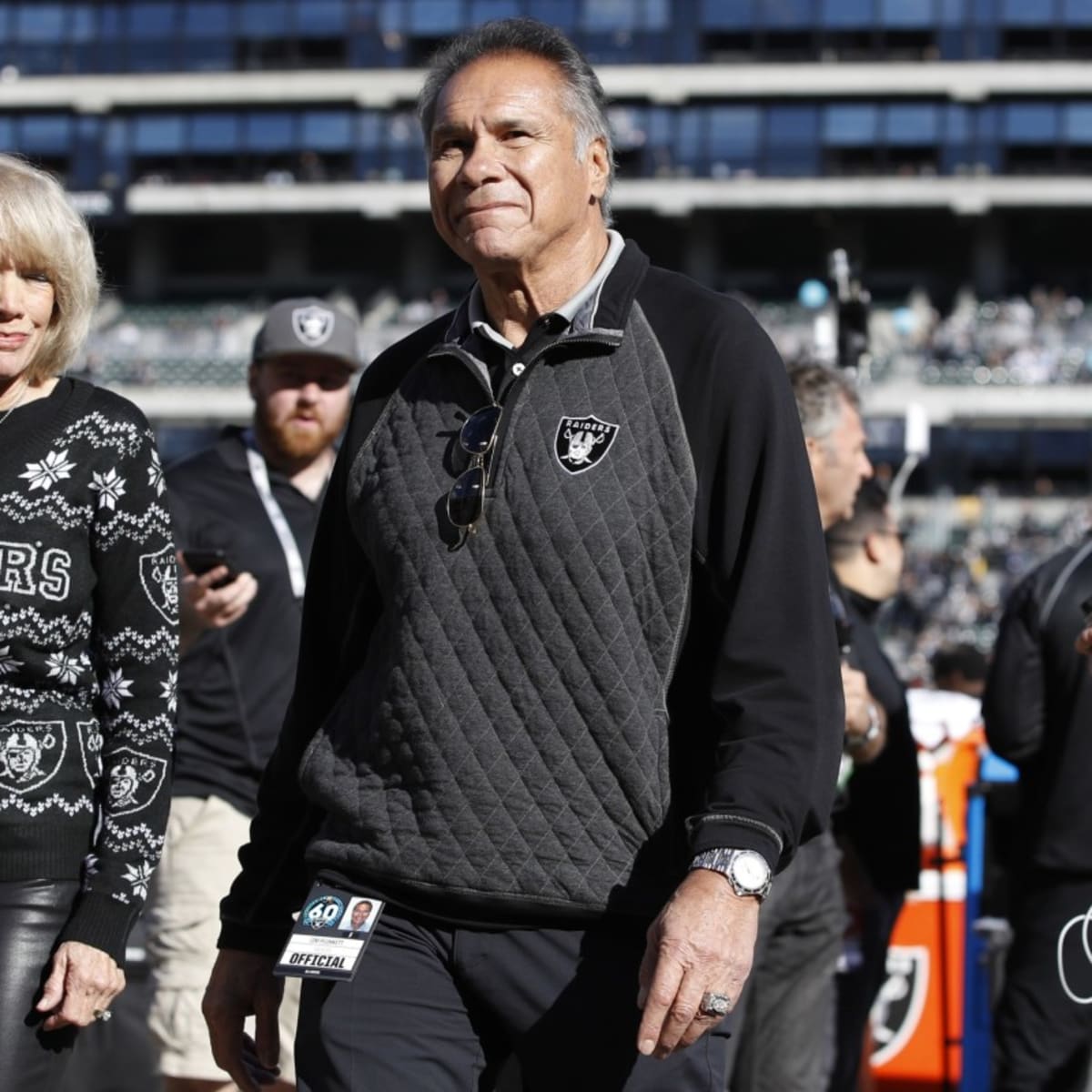 Las Vegas Raiders' Jim Plunkett recognized in survey - Sports