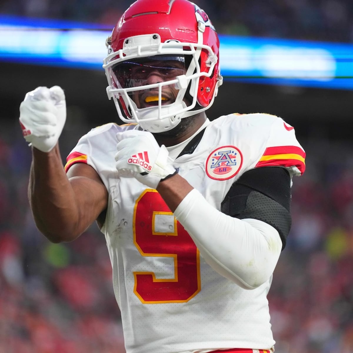 East Rutherford, New Jersey, USA. 22nd Dec, 2019. Pittsburgh Steelers wide  receiver JUJU SMITH-SCHUSTER (19) signals first down at MetLife Stadium in  East Rutherford New Jersey New York defeats Pittsburgh 16 to