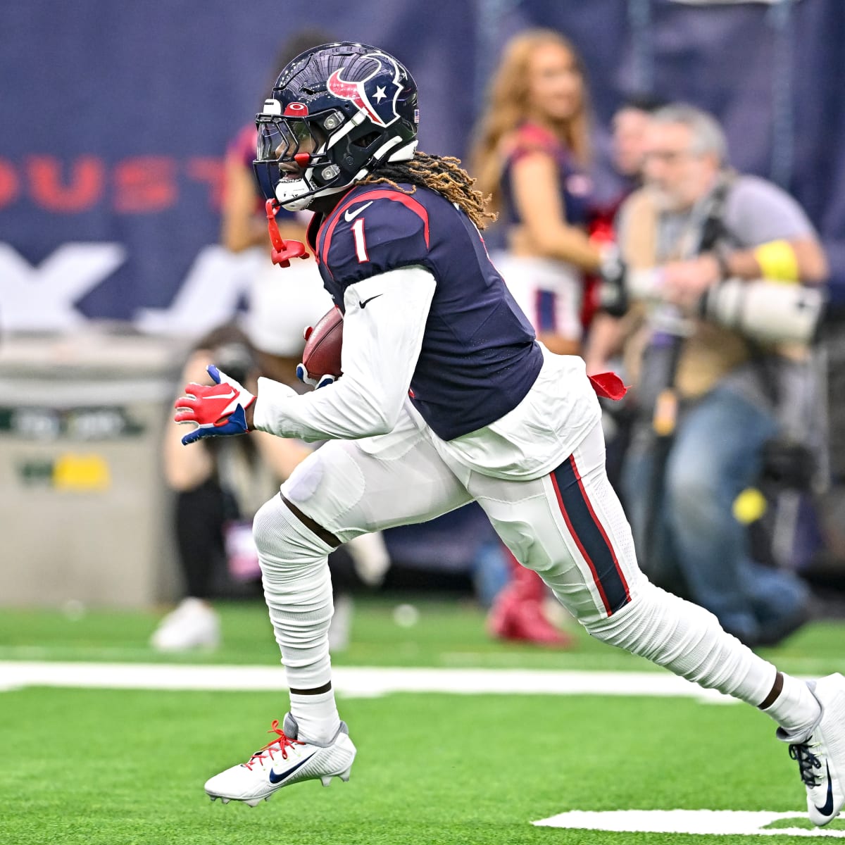 Source: Texans free agent corner Tremon Smith signing with Broncos