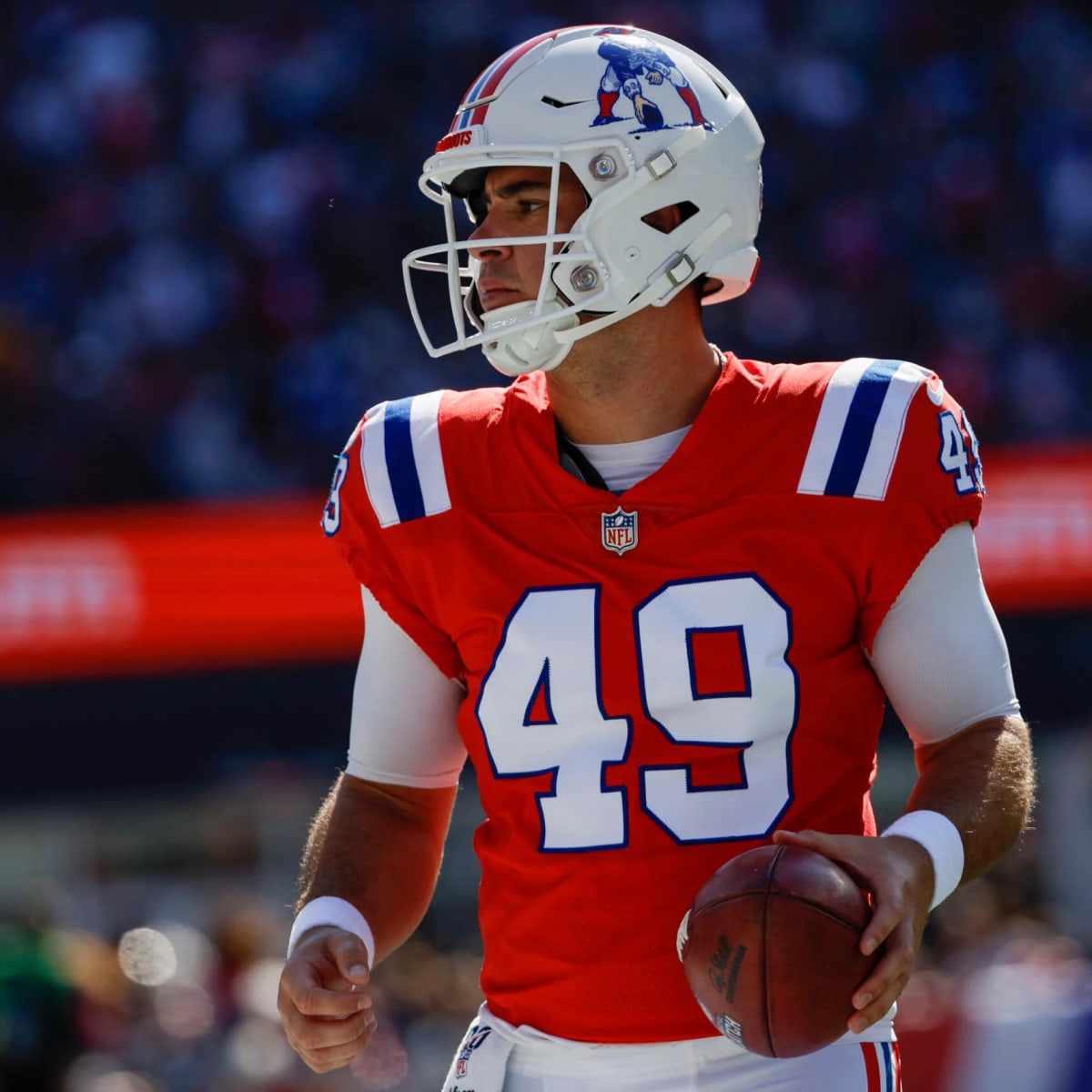 Joe Cardona, Patriots long snapper, promoted to lieutenant