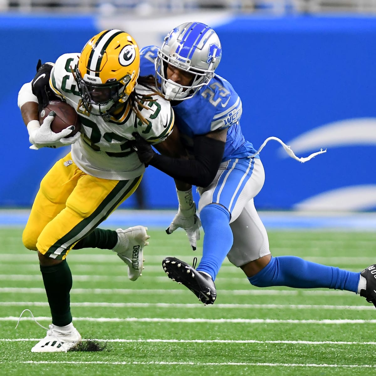 Atlanta Falcons cornerback Mike Hughes (21) runs onto the field