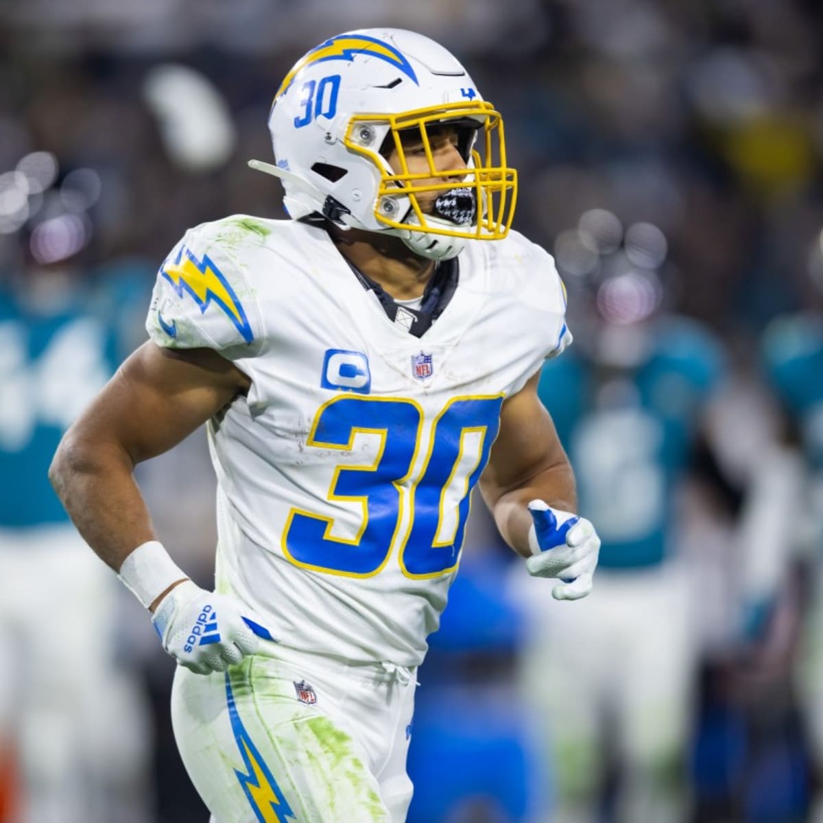 Eric Kendricks signs with the Chargers and Ekeler Trade updates 