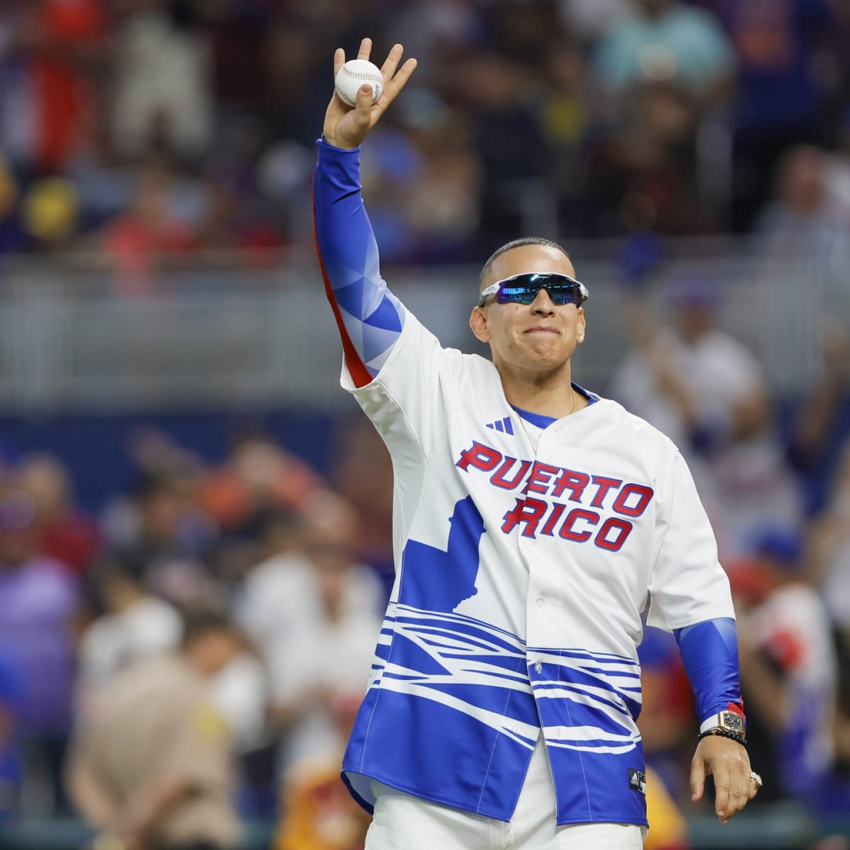 🤩⚾️ Unidos por el béisbol. #badbunny #miguelcabrera #hrderby