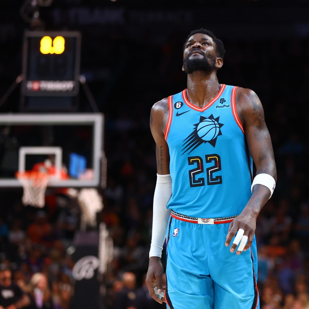 Deandre Ayton is available but the Thunder should stay patient