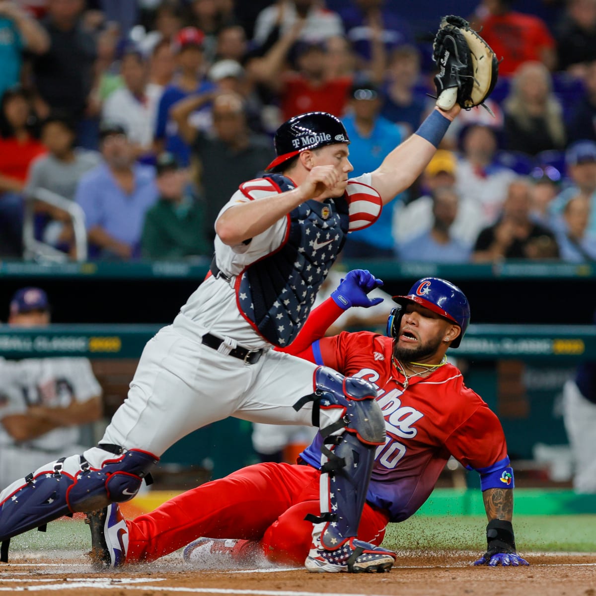 Miami Marlins walk off on Washington Nationals in extras, 2-1 final in  loanDepot park - Federal Baseball