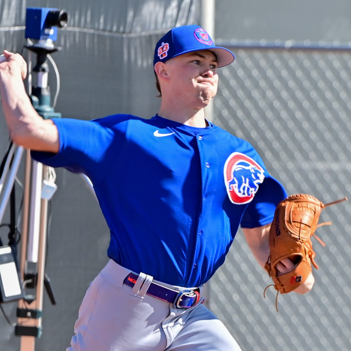 Thompson effective for Cubs despite losing control sometimes