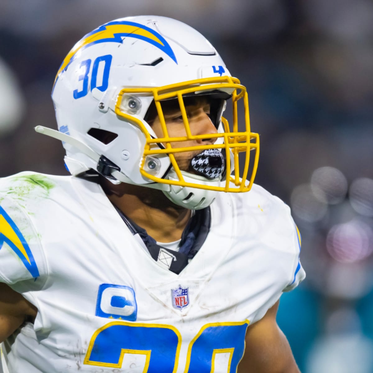 Chargers must adjust if RB Austin Ekeler can't play vs. Titans