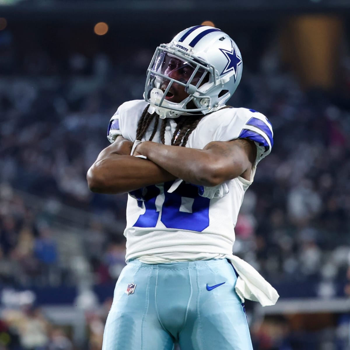 dallas cowboys sign ty hilton