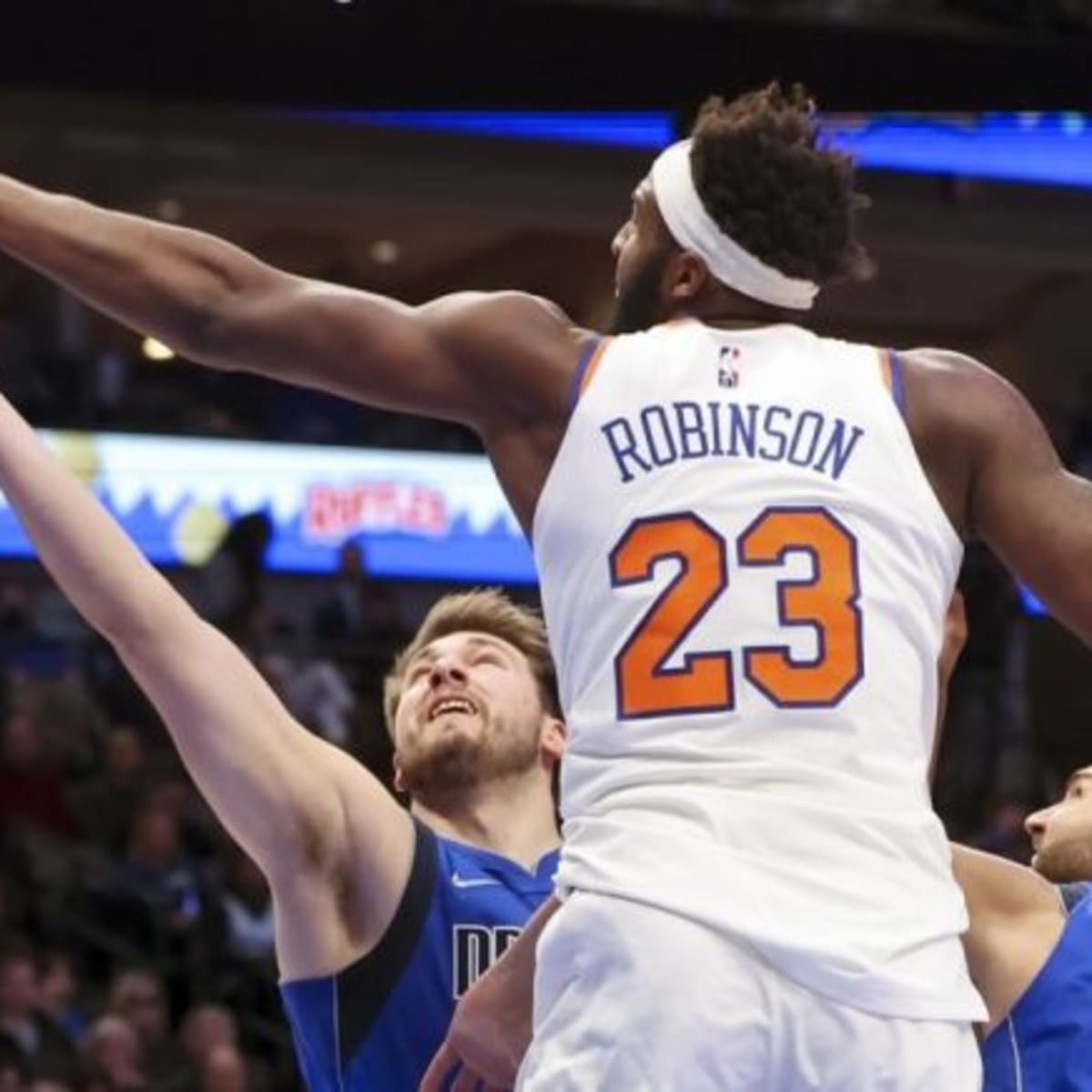 Knicks re-sign center Mitchell Robinson on four-year deal