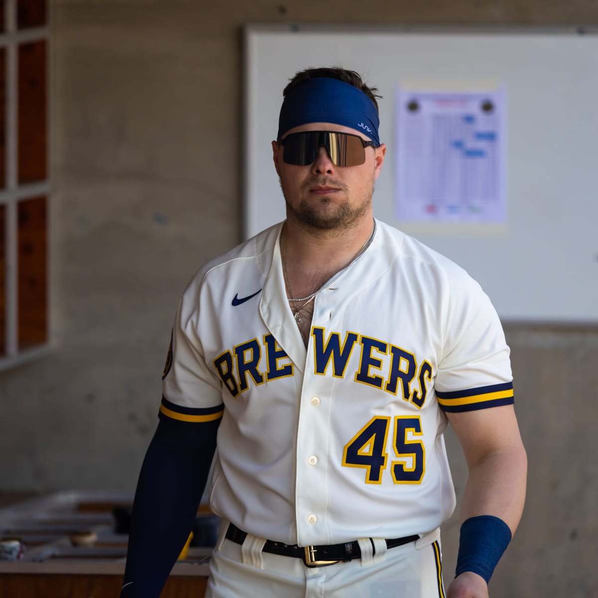 Brewers: What Could Be The Hold Up With The Luke Voit Roster