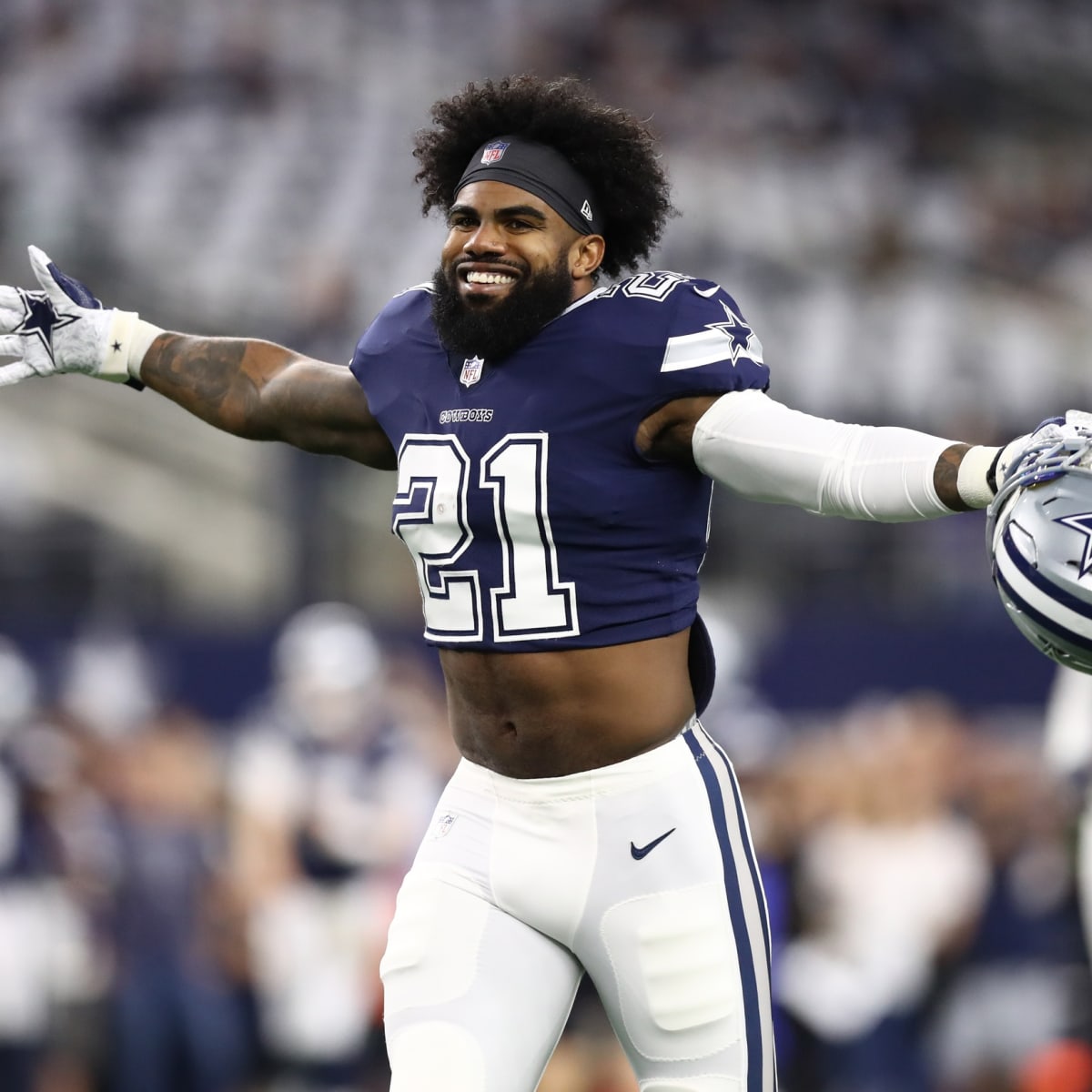 Ezekiel Elliott Eyeing Cincinnati Bengals in Free Agency