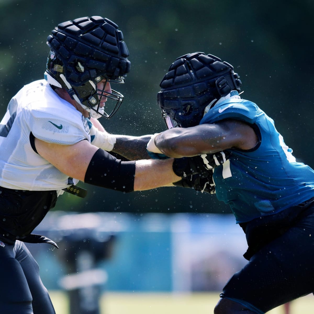 Jaguars extending Roy Robertson-Harris, JaMycal Hasty among flurry